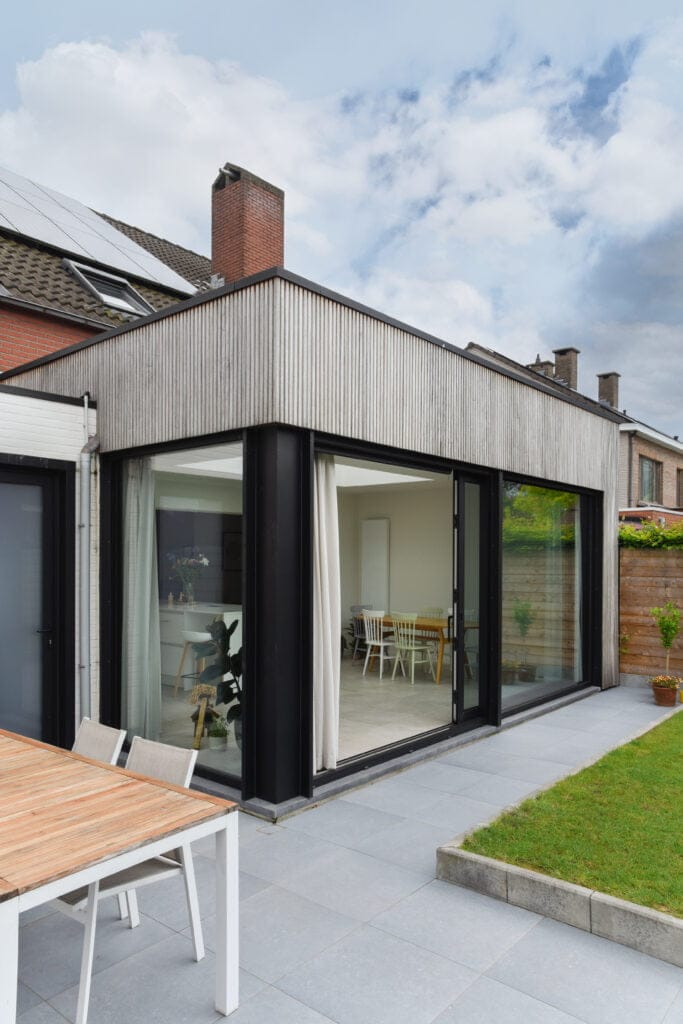 Uitbreiding met PVC ramen